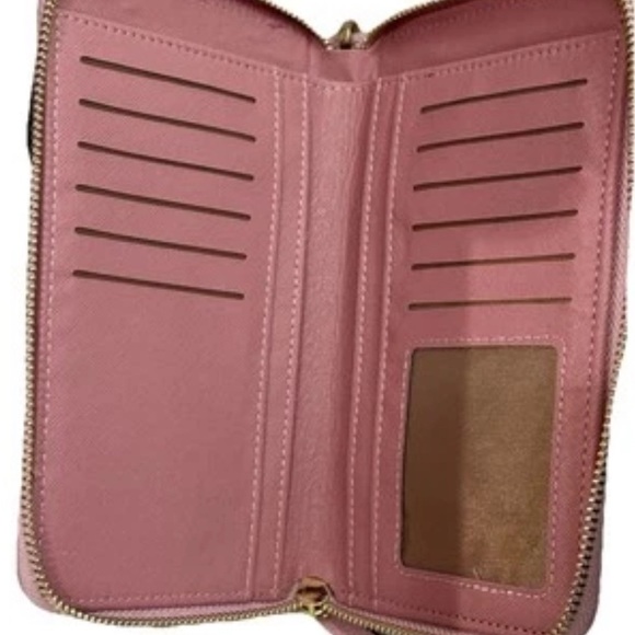 Elegant Pink Leather Women's Bag - Picture 3 of 3